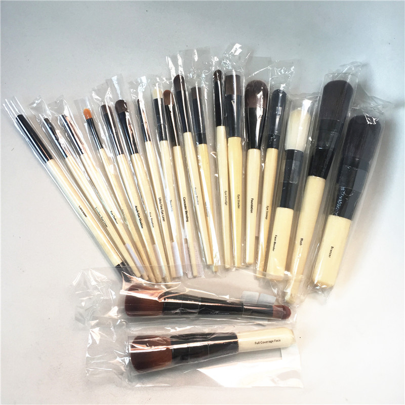 BB-Seires Blush Bronzer Full Coverage Face Blender Foundation Cream Shadow Blending Touch-UP - Quality beauty Makeup Brushes Tool
BB-Seires Blush Bronzer Full Coverage Face Blender Foundation Cream Shadow Blending Touch-UP - Quality beauty Makeup Brushes Tool