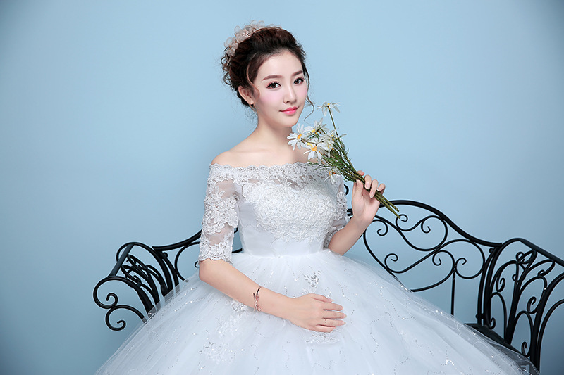 White Vestidos De Noiva 2017 Wedding Dresses New Arrival Lace Boat Neck Lace Up Ball Gown Princess Pregnant