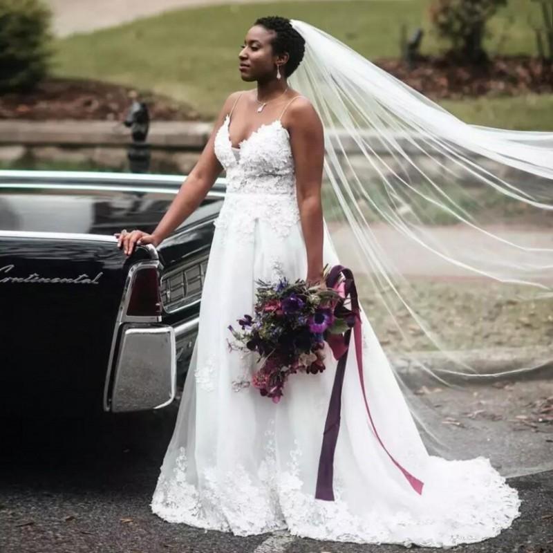 Simple Plus Size Wedding Dresses Saudi African Wear Spaghetti Straps Lace Appliques Beach Wedding Dress Count Train Handmade Bridal Gowns