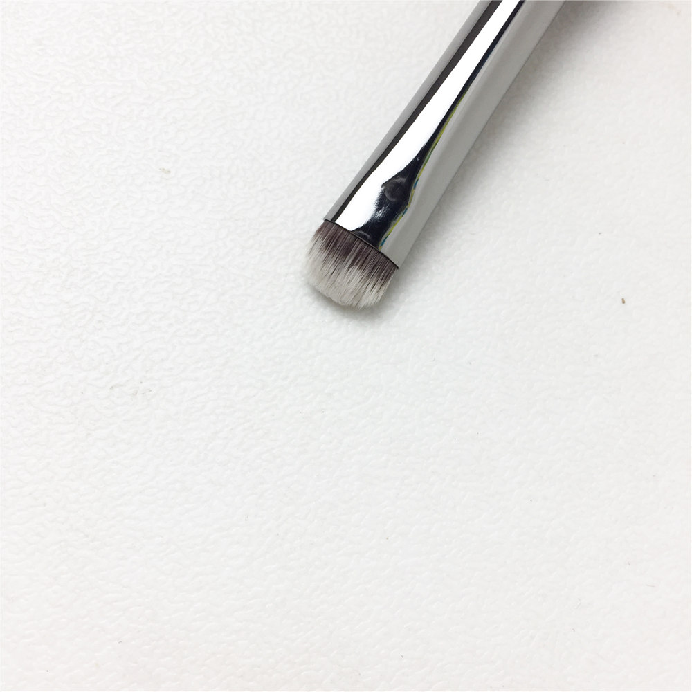 It No-Tug Heavenly Dual Eyeshadow Brush #5 - All over Eyeshadow Blending and Smudger Brush - Beauty Makeup Blender Tools