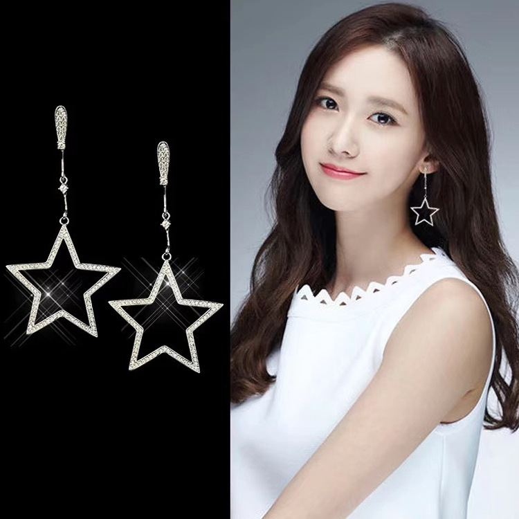 Five-pointed star Dangle & Chandelier rhinestones Fashionable long temperament Stud Earrings Exaggerated Earrings wholesale
Five-pointed star Dangle & Chandelier rhinestones Fashionable long temperament Stud Earrings Exaggerated Earrings wholesale