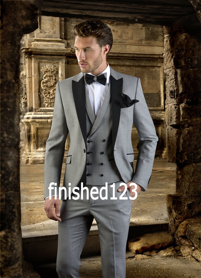 High Quality Groom Tuxedos One Button Light Grey Peak Lapel Groomsmen Best Man Suit Wedding Mens Suits (Jacket+Pants+Vest+Tie) J199, Same as image
High Quality Groom Tuxedos One Button Light Grey Peak Lapel Groomsmen Best Man Suit Wedding Mens Suits (Jacket+Pants+Vest+Tie) J199, Same as image