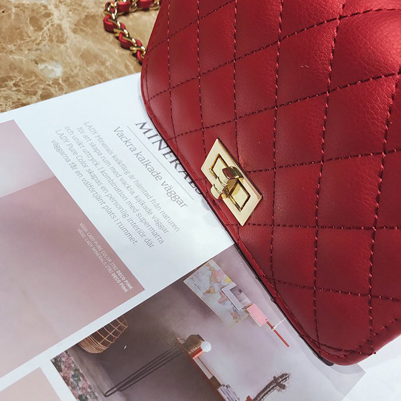 Women Bag Female Handbags Leather Over Shoulder Bag Crossbody Quilted Chain Diamond Red Small Flap Lock Fashion Sling Lady Bags Y18102403