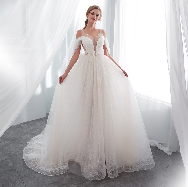 Lace Country Wedding Dresses 2019 A-Line Cheap Feather With Pearls Waist Tulle Sweep Train off shoulder sleeves Bridal Gown robe de mariée, White lace with champagne lining
Lace Country Wedding Dresses 2019 A-Line Cheap Feather With Pearls Waist Tulle Sweep Train off shoulder sleeves Bridal Gown robe de mariée, White lace with champagne lining