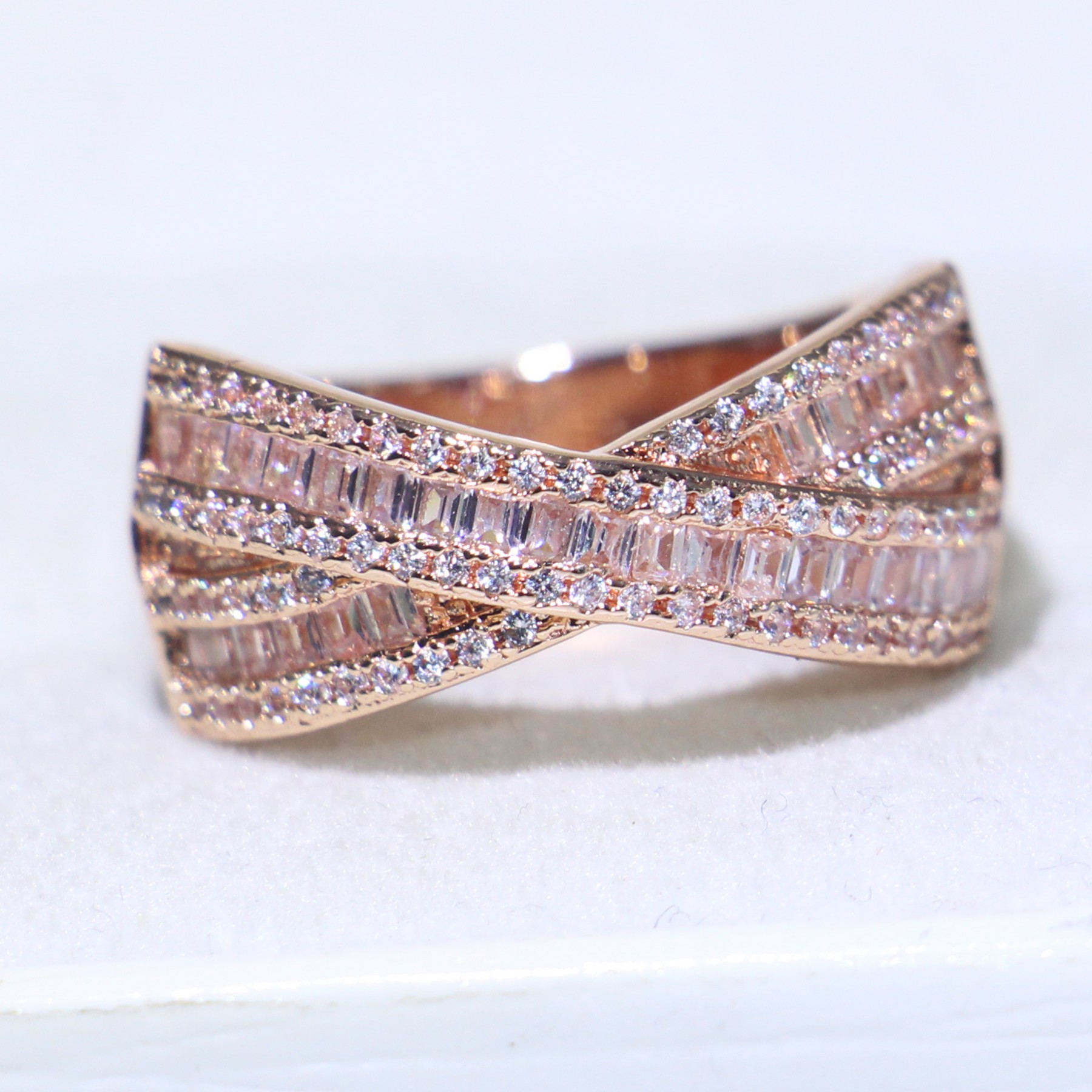 urious Sterg Sier & Rose Gold Fill Princess Cut CZ Dia Wedding Cross Band Ring