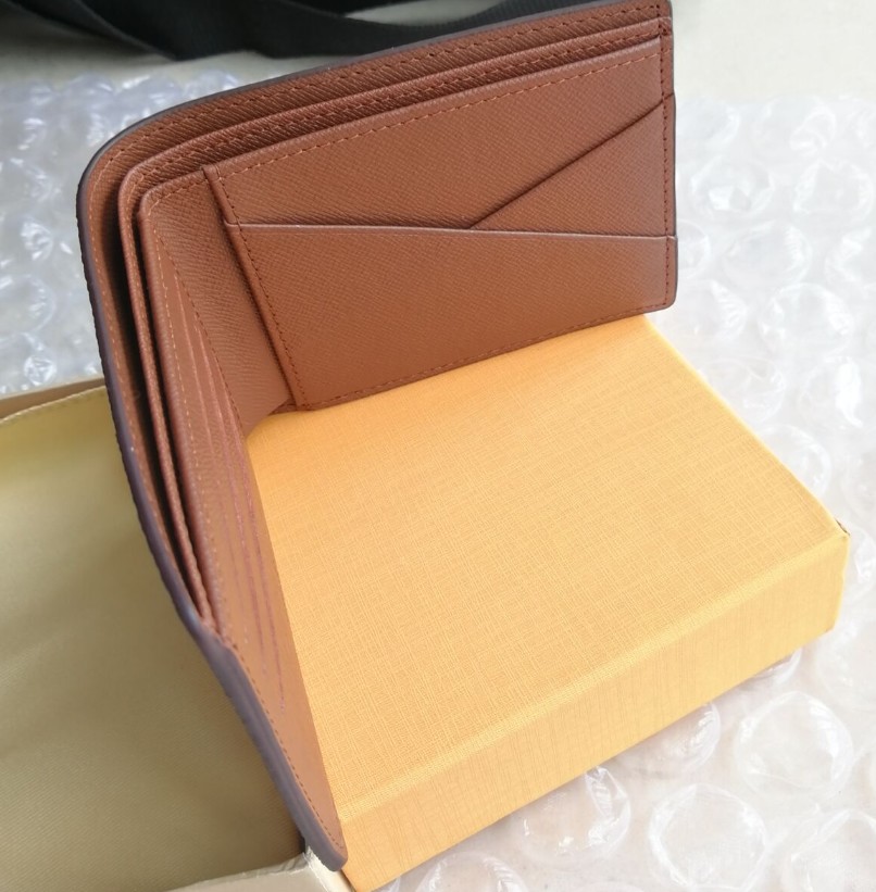 Fashion leisure short leather canvas fold purse M60895 MULTIPLE classic short men women wallets, Black plaid
Fashion leisure short leather canvas fold purse M60895 MULTIPLE classic short men women wallets, Black plaid