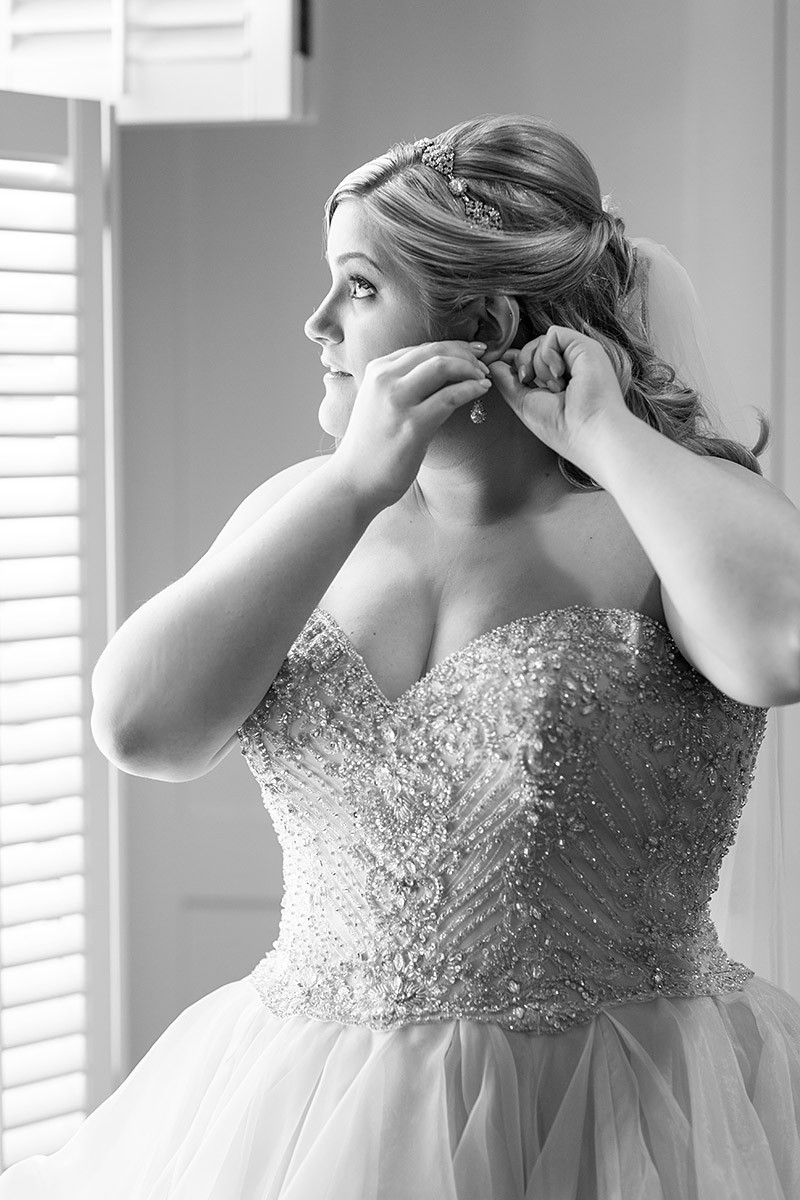 2018 Plus Size Wedding Dresses Sweetheart Beading Luxury Ruffles Sleevelss Country Bridal Gowns Fat Bride Custom Made Boho Wedding Dress