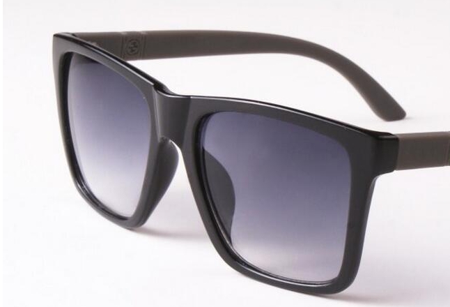 7 Color Sunglasses Women Fashion Cat Eye Frame Mirror Sun Glasses Flat men Sunglasses UV400 2247, White;black
7 Color Sunglasses Women Fashion Cat Eye Frame Mirror Sun Glasses Flat men Sunglasses UV400 2247, White;black