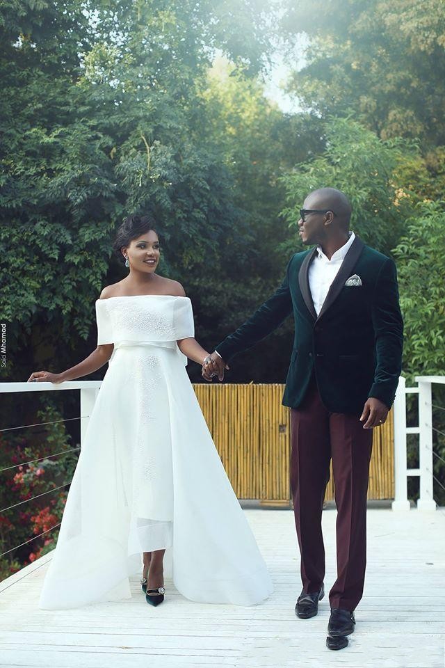 New Fashion Shawl Lalpel Side Vent Dark Green Velvet Groom Tuxedos Men Wedding Blazer Men Dinner Prom Business Suit(Jacket+Pants+Tie)1036