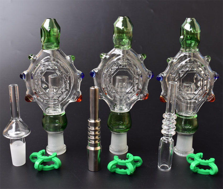 High Quality Nectar Collector Kit Perc Pendants Kit with 14mm Titanium Tip Nail Quartz Tip Wearable Glass Smoking Pipes oil rig Glass Bongs
High Quality Nectar Collector Kit Perc Pendants Kit with 14mm Titanium Tip Nail Quartz Tip Wearable Glass Smoking Pipes oil rig Glass Bongs