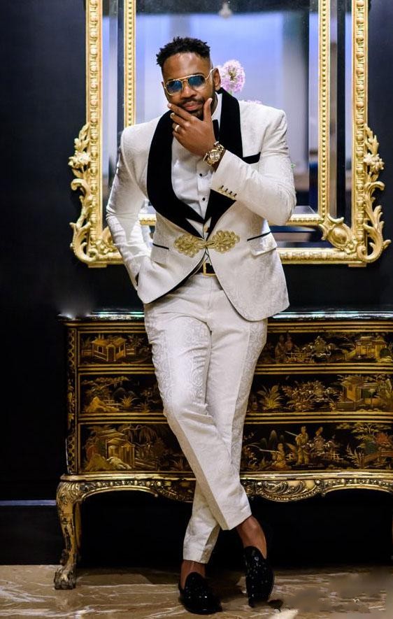 Brand New Champagne Men Wedding Tuxedos Black Shawl Lapel One Button Groom Tuxedos Fashion Men 3 Piece Suit (Jacket+Pants+Tie+Vest) 2094