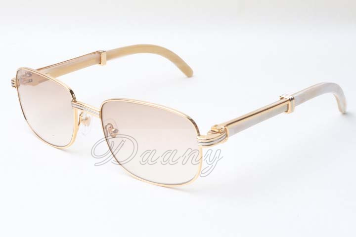 2018 Bestseller Cuts Natural White Horn Mirror Lens Sunglasses, 7381148 High End Luxury Square Sunglasses Dimensions: 56-21-135mm
2018 Bestseller Cuts Natural White Horn Mirror Lens Sunglasses, 7381148 High End Luxury Square Sunglasses Dimensions: 56-21-135mm