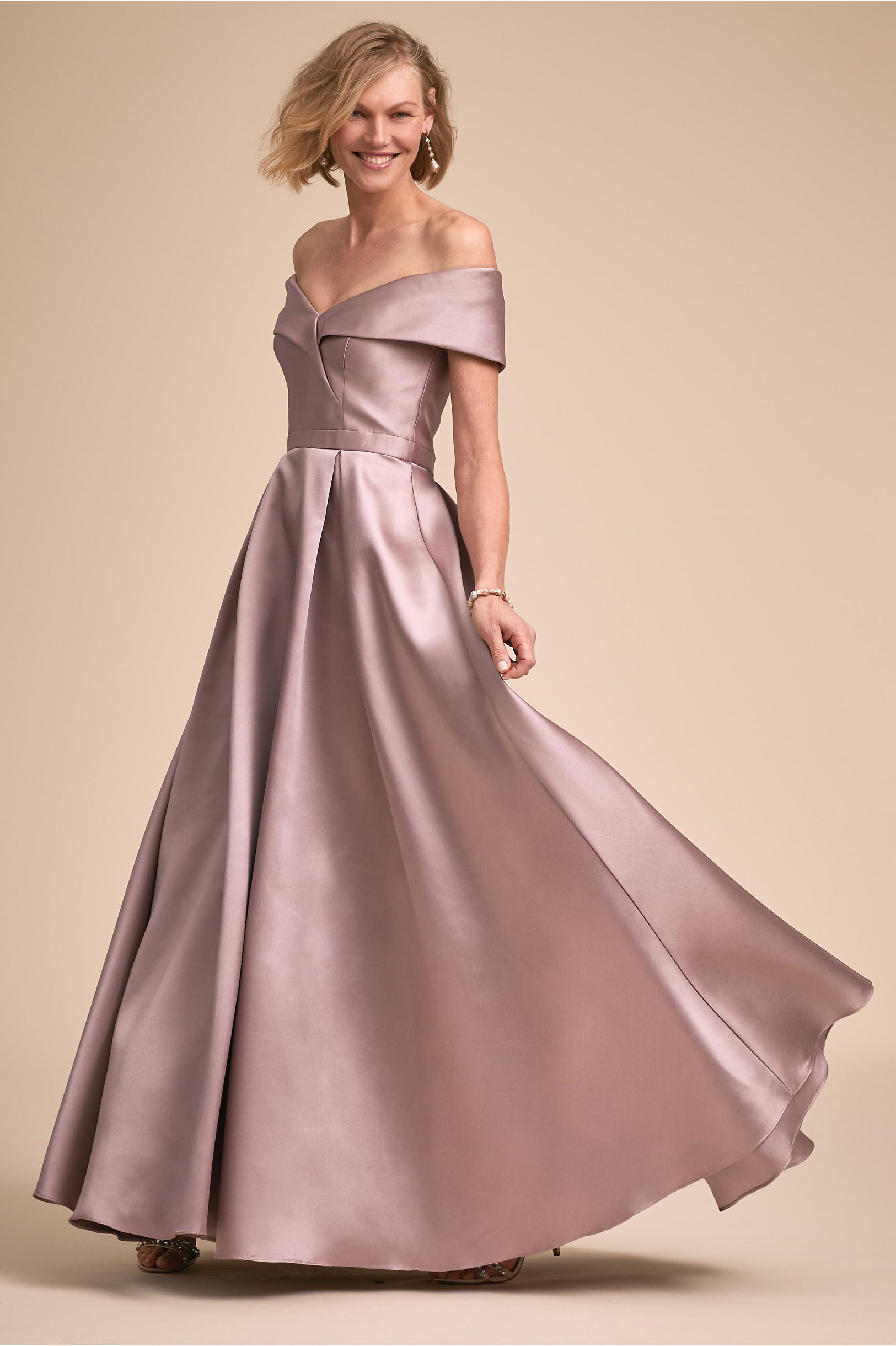 Purple Mother Of The Bride Dresses Off The Shoulder Satin Floor Length Elegant vestido de la madre de la novia Mother's Gowns Party