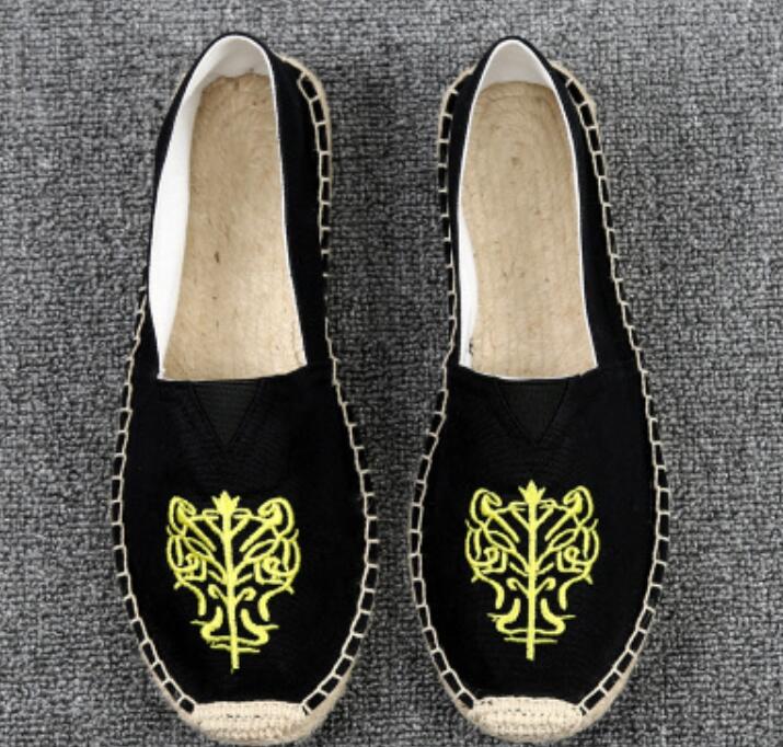 Women MAN Flats Espadrilles Top quality Ethnic style face pattern Simple Non-slip absorbent fashion brand designer chic Retro canvas shoes
Women MAN Flats Espadrilles Top quality Ethnic style face pattern Simple Non-slip absorbent fashion brand designer chic Retro canvas shoes