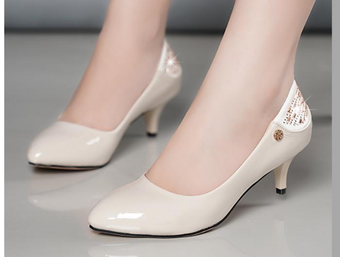 Free send 2018 New style high heel shoes Fine heel water drill women Single shoes, Beige
Free send 2018 New style high heel shoes Fine heel water drill women Single shoes, Beige