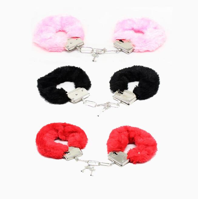 1Pcs/set Hand Cuffs Women Sexy Adult Game Night Party Game Gift Furry Soft Metal Fuzzy Handcuffs Soft Gife Toys
1Pcs/set Hand Cuffs Women Sexy Adult Game Night Party Game Gift Furry Soft Metal Fuzzy Handcuffs Soft Gife Toys