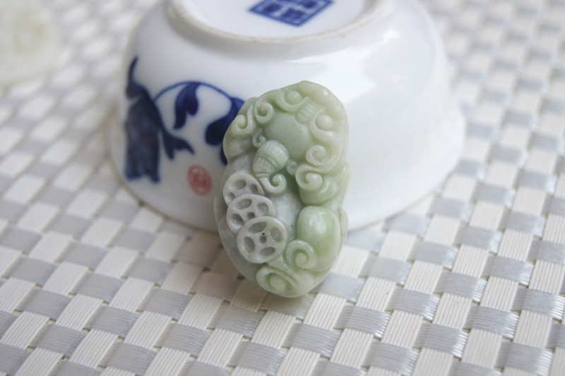 Natural shaanxi lantian county green purple white jade. Hand-carved amulets. The money of the game. Lucky charm pendant necklace.