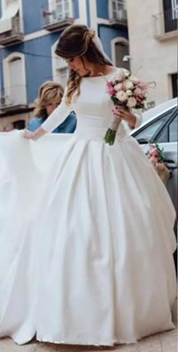 Fall 2018 Vintage Long Sleeve Wedding Dresses Crew Neck Big A Line Court Train Low Cut Back Satin Cheap Bridal Country Wedding Gowns