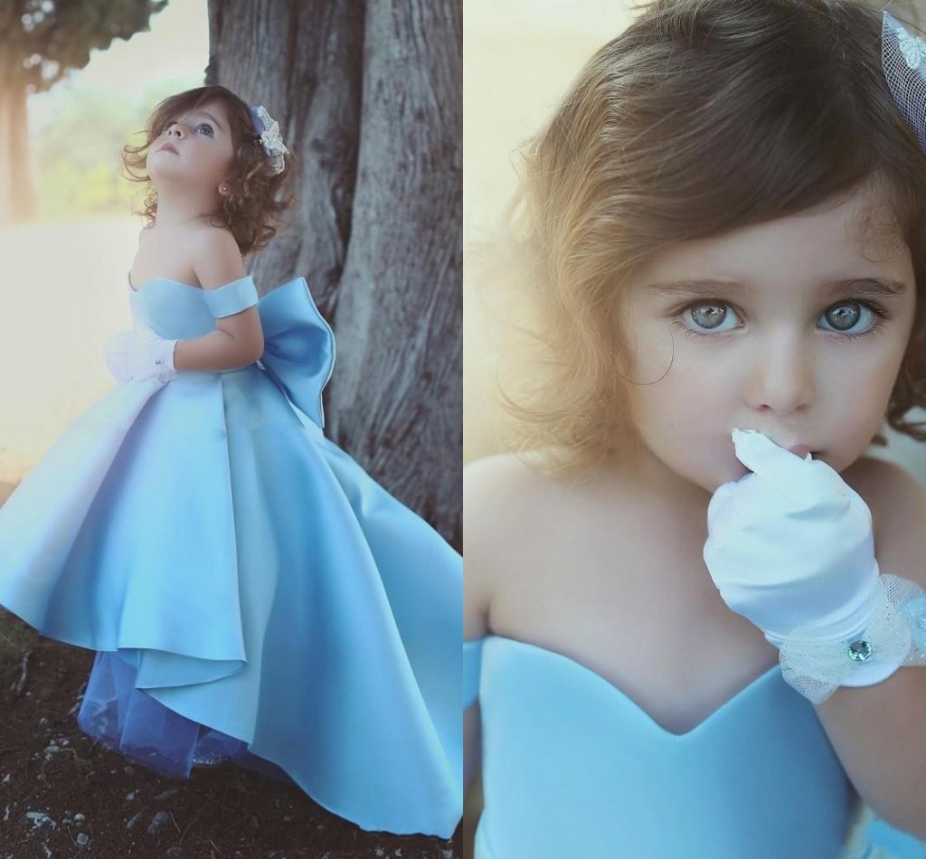 2020 Cheap Sky Blue Girls Pageant Dresses For Weddings Off Shoulder Satin High Low Length Big Bow Kids Birthday Children Girls Flower Gowns, Green
2020 Cheap Sky Blue Girls Pageant Dresses For Weddings Off Shoulder Satin High Low Length Big Bow Kids Birthday Children Girls Flower Gowns, Green