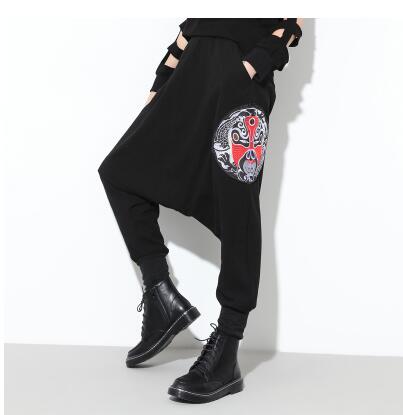 Fashion Opera Face Dragon Embroidery Harem Pants Elastic Waist Loose Hip Hop Cross-pants Women Pantalons mujer, Black 2
Fashion Opera Face Dragon Embroidery Harem Pants Elastic Waist Loose Hip Hop Cross-pants Women Pantalons mujer, Black 2