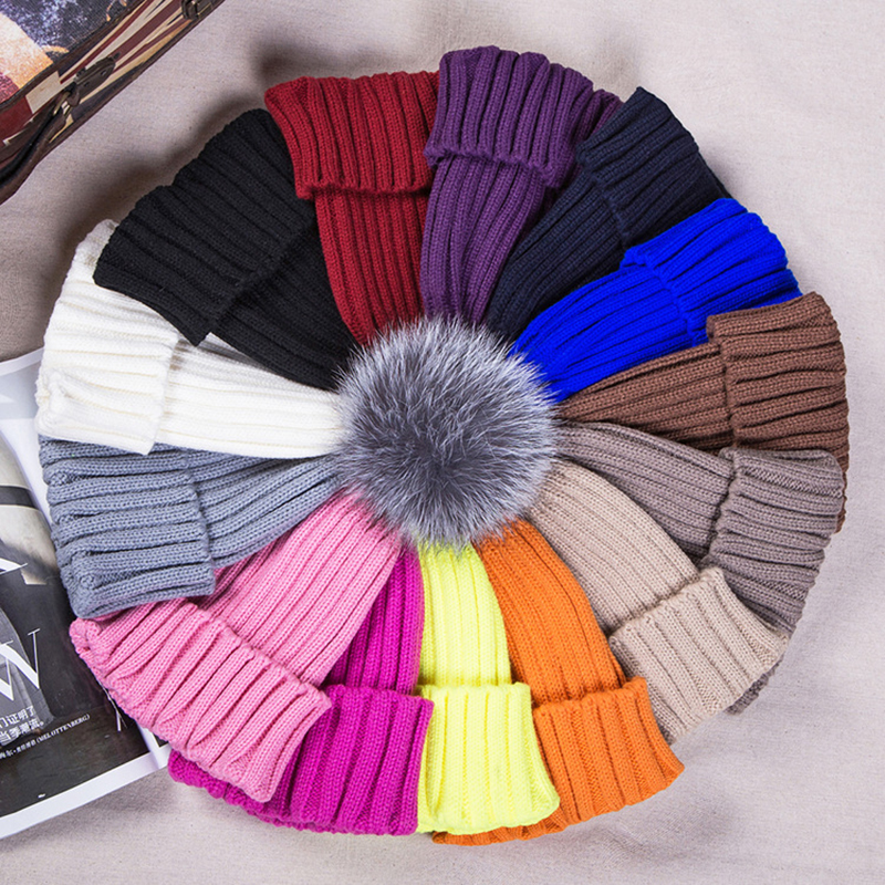 Women's Knitted Cap with 12cm Silver Fox Fur Pompom Tops Caps Fashion Winter Hats Skullies Beanies Female Cap D18110601