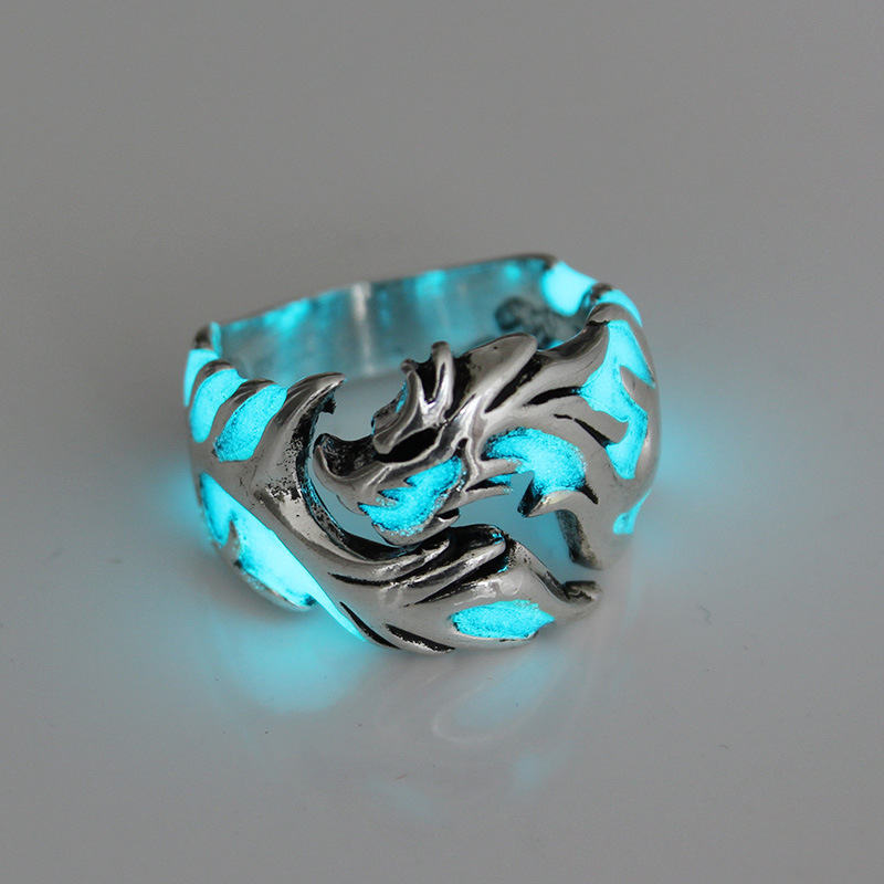 Retro Glow in the Dark Dragon Ring Fluorescent Dragon Ring women mens Band Rings hip hop Fashion Jewelry will and sandy jewelry
Retro Glow in the Dark Dragon Ring Fluorescent Dragon Ring women mens Band Rings hip hop Fashion Jewelry will and sandy jewelry