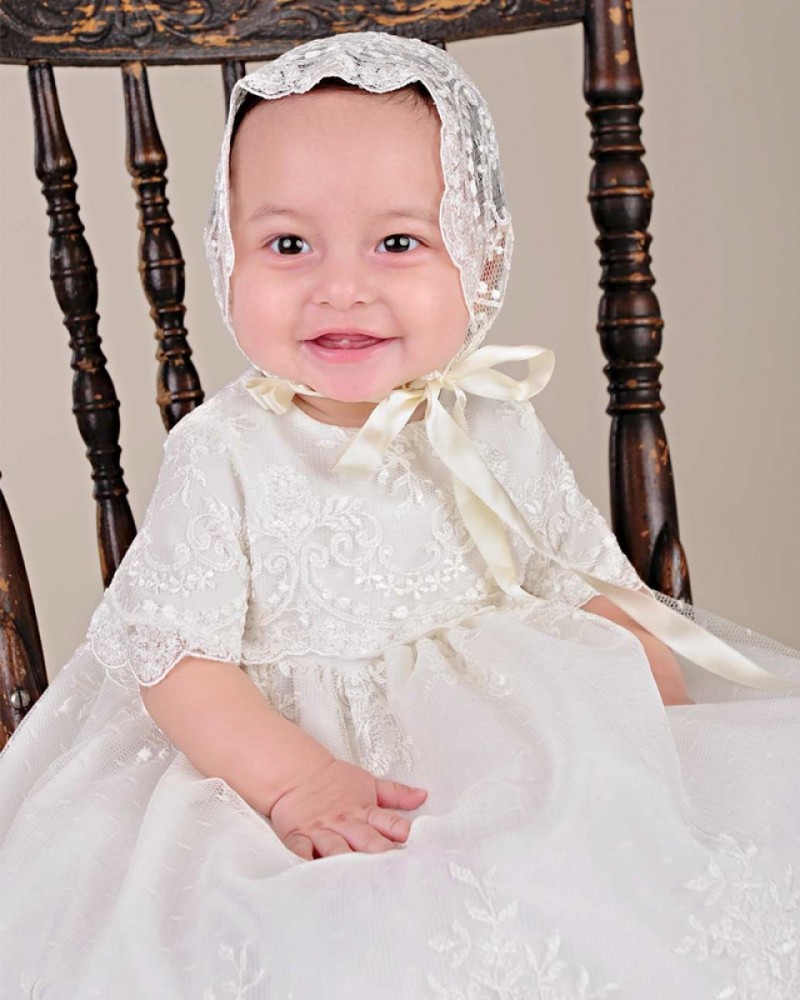 Cute Two Pieces Christening Dresses For Baby Girls Half Sleeve Lace Appliques Long Baptism Dress First Communication Gowns with Hats
