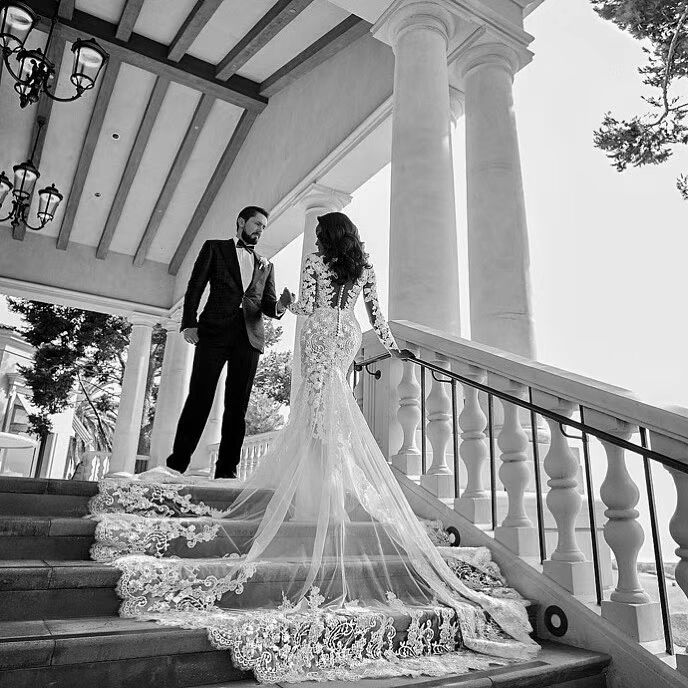 2019 African Mermaid Wedding DressesSheer Jewel Neck Lace Appliques Sweep Train Beach Wedding Dresses Long Sleeve Boho Bridal Gowns Cheap