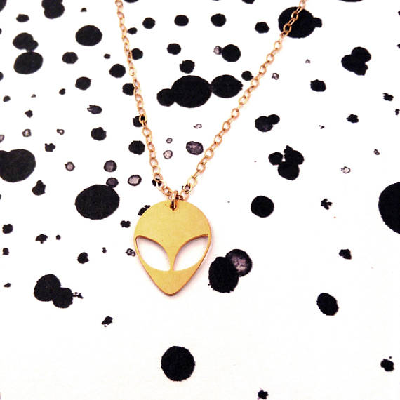 10PCS Simple Aliens Necklace Cute UFO ET Face Head Eye Emoticons Necklaces Cartoon Sci Fi Fantasy Friends Meaningful Gift