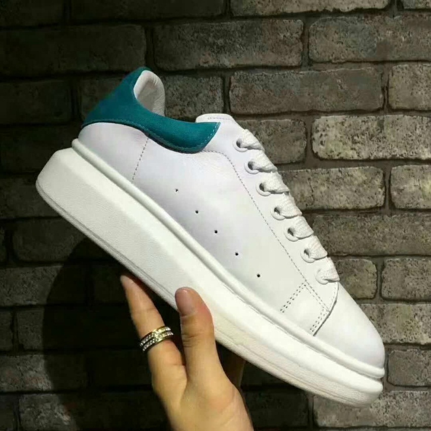 2019 Designer Shoes casual Oversize luxury sneakers leather shoes leather shoes increase luxury Men And Women size 35-44 with box, M02
2019 Designer Shoes casual Oversize luxury sneakers leather shoes leather shoes increase luxury Men And Women size 35-44 with box, M02