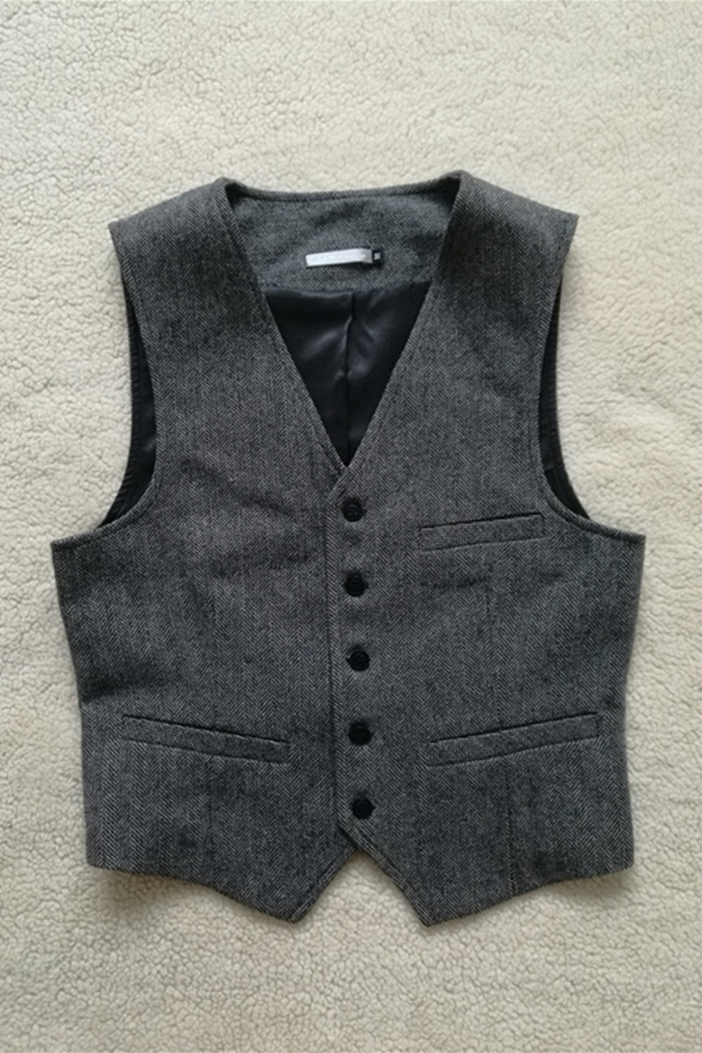 2020 Modest British Gray Wedding Groom Vests Wool Herringbone Tweed Vests Groomsmen Vest Men's Suit Vest Prom Attire Waistcoat Plus Size