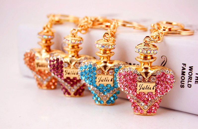 New Design Crystal Lovely Bottle Keychain Keyring Bag/Purse Charm gift Real Gold Plated ,Alloy key Chain Key holder
New Design Crystal Lovely Bottle Keychain Keyring Bag/Purse Charm gift Real Gold Plated ,Alloy key Chain Key holder