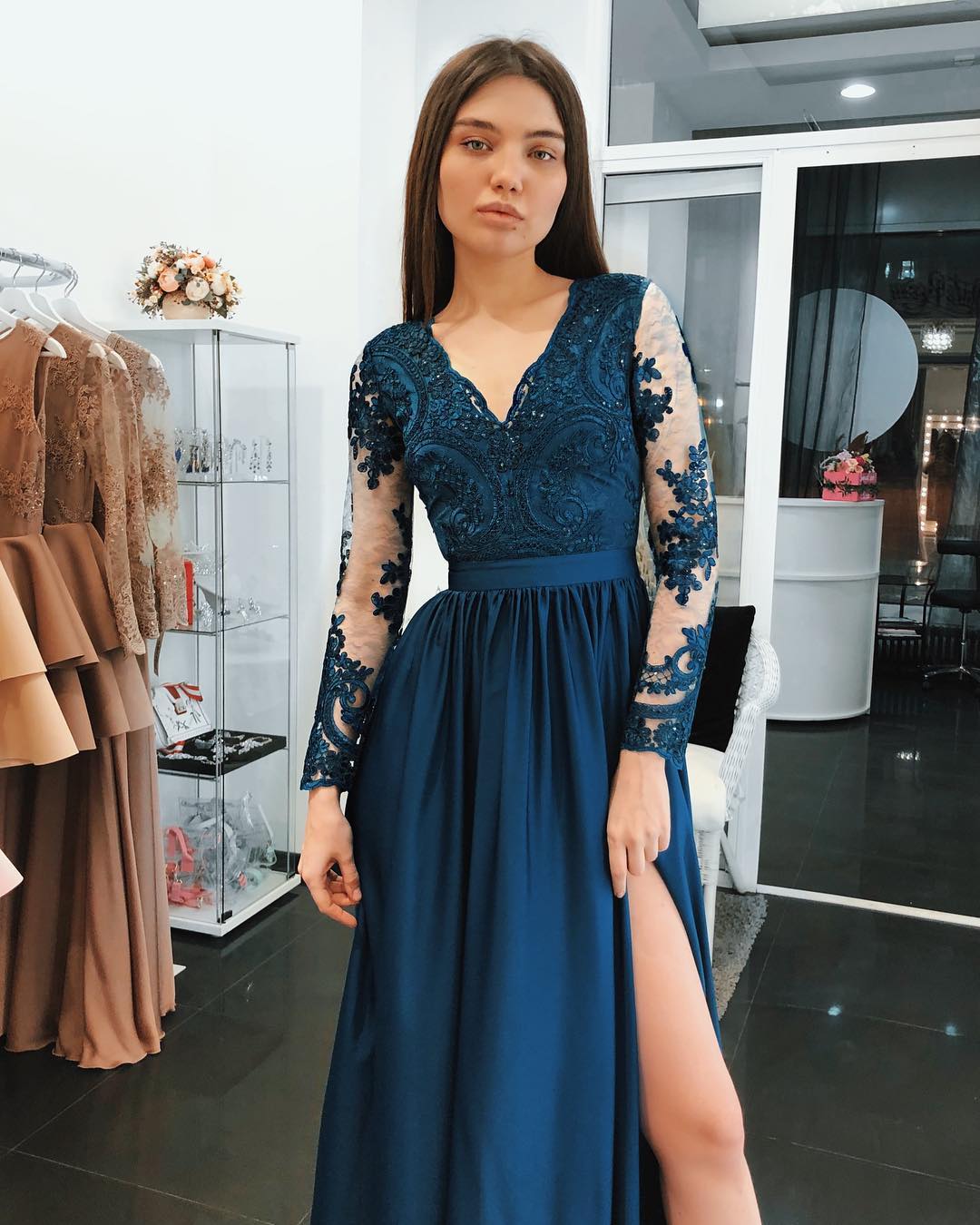 Mermaid Prom Hunter V Neck Lace Applique Long Sleeve Backless Floor Length Formal Dresses Evening Wear Vestidos De Fiesta Estidos