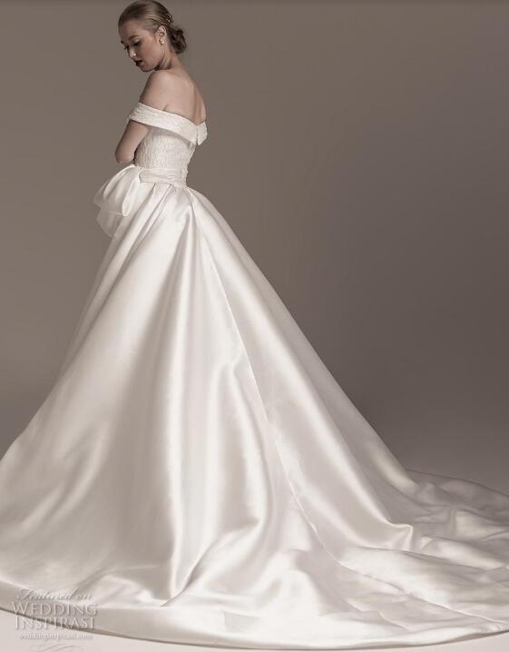 2019 Lace Sequins Wedding Dress Modest Off Shoulder Bridal Jumpsuit Two Pieces Wedding Dresses With Detachable Train