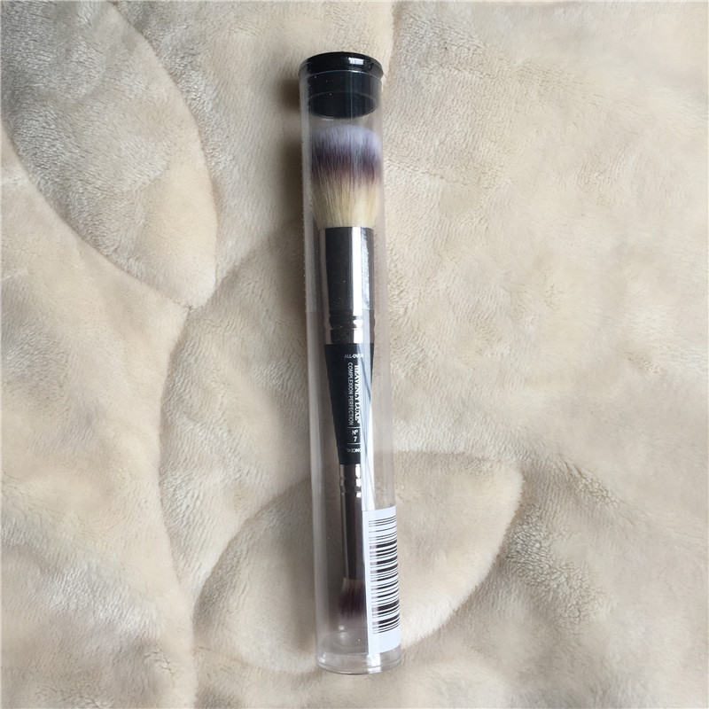 Heavenly Luxe Complexion Perfection Double-Ended Face Contouring & Concealing Makeup Brush