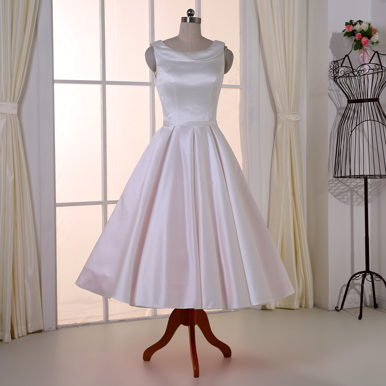 50s Wedding dress Bridal Satin Dress Tea Length Bridal Gowns Round Neck Front V Neck Back RLL026, White
50s Wedding dress Bridal Satin Dress Tea Length Bridal Gowns Round Neck Front V Neck Back RLL026, White