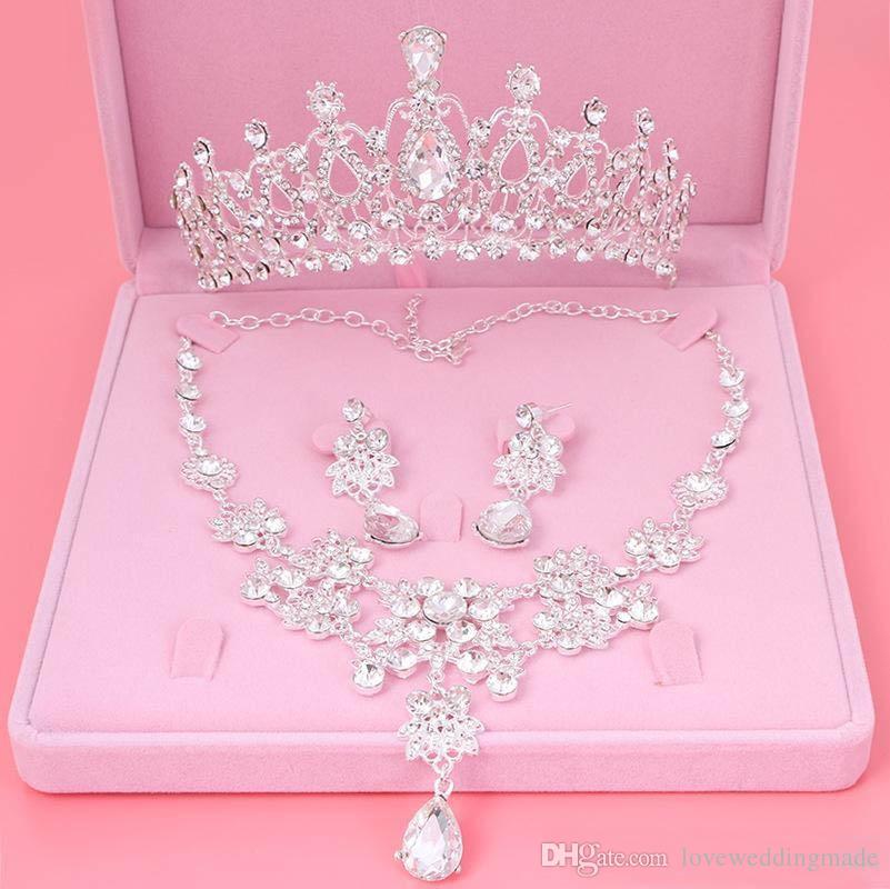 2019 Cheap Bling Bling Set Crowns Necklace Earrings Alloy Crystal Sequined Bridal Jewelry Accessories Wedding Tiaras Headpieces Hair, Silver
2019 Cheap Bling Bling Set Crowns Necklace Earrings Alloy Crystal Sequined Bridal Jewelry Accessories Wedding Tiaras Headpieces Hair, Silver