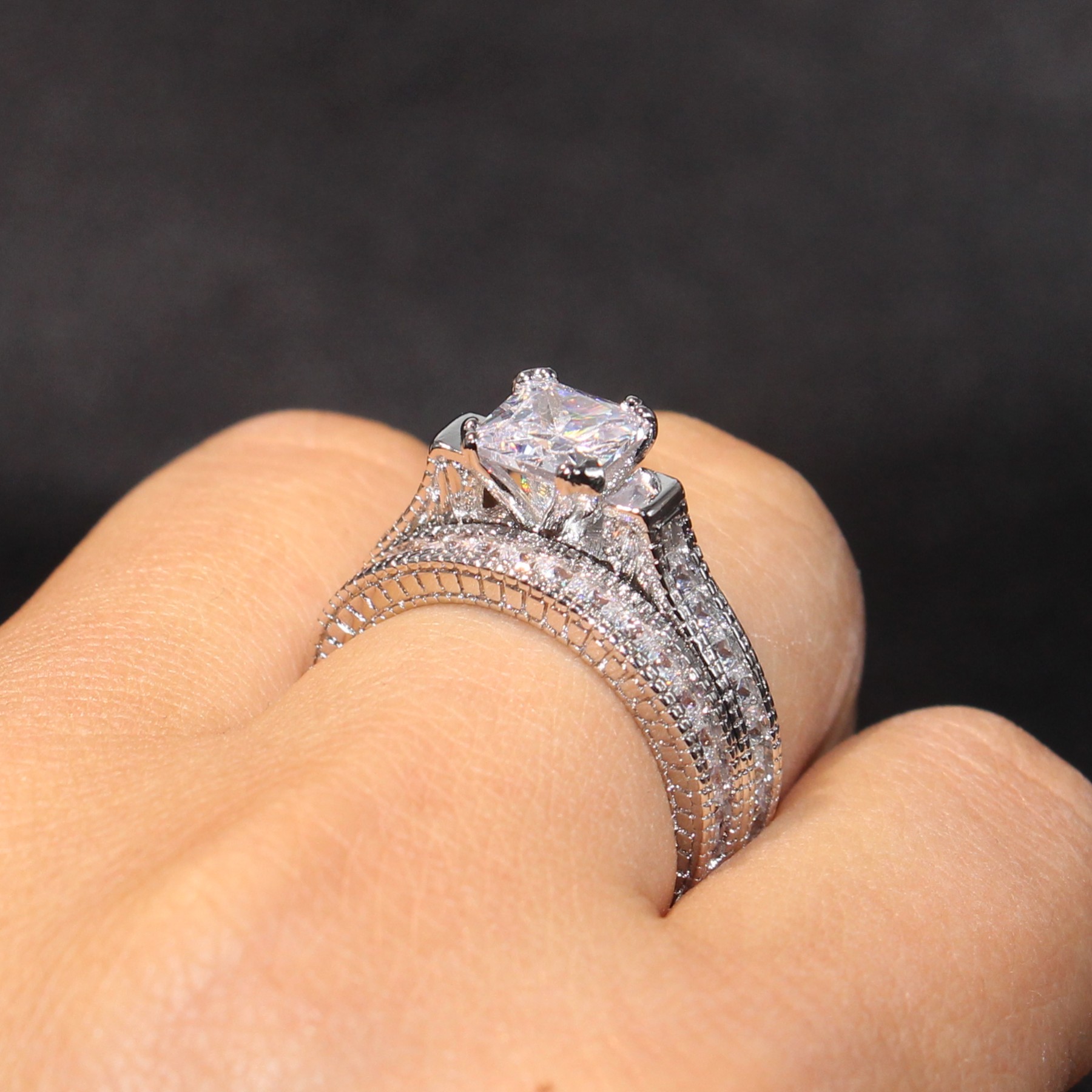 Victoria Wieck Hot Top Selling New Arrival Vintage Fashion Jewelry 14KT White Gold Filled Princess Cut Topaz Gemstones Women Bridal Ring Set