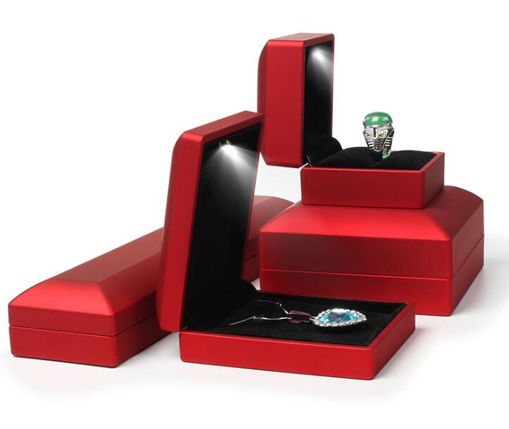 LED Lighted Jewelry Gift Box Earring Ring Neckalce Luxury Wedding Display Packaging Organizer Storage For Engagement