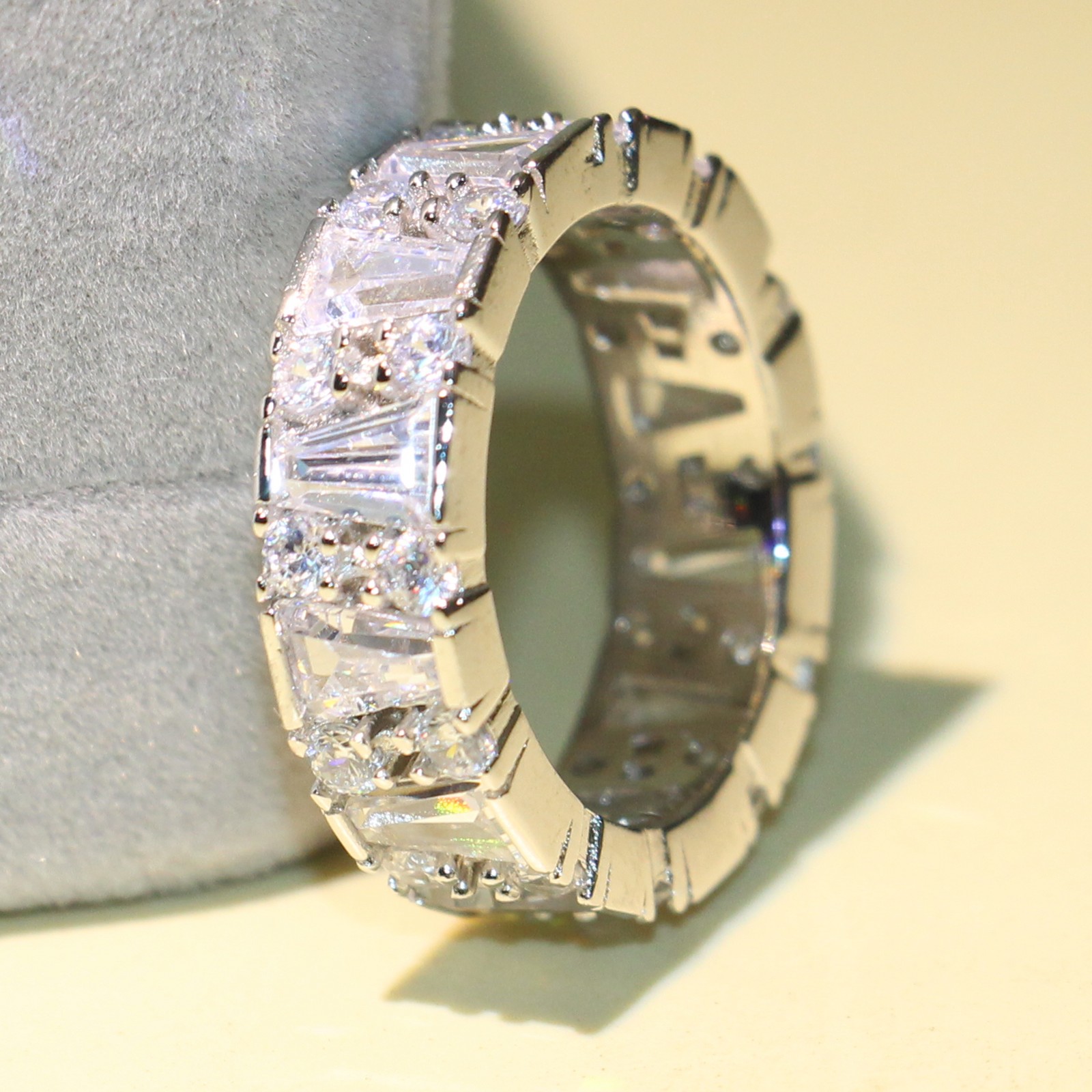 Victoria Wieck Sparkling Cute Infinity Luxury Jewelry 925 Sterling Silver T Princess Cut 5A Cubic Zirconia CZ Wedding Women Band Ring Gift