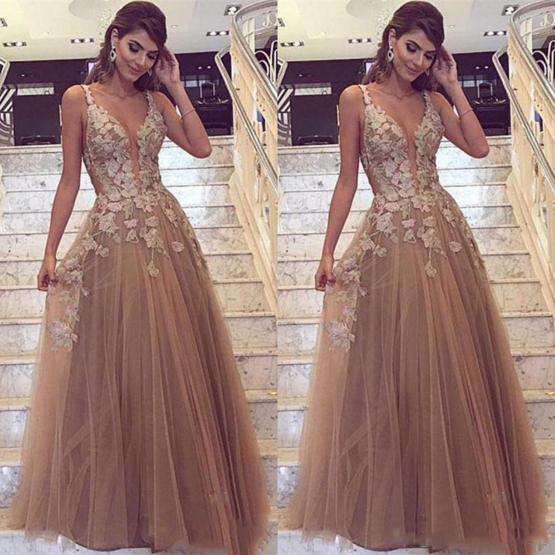 2018 Dress Deep V Neck Appliques Prom Dresses Long Elegant A Line Tulle Evening Wear Plus Size Formal Party Gowns Vestidos De Fiesta, Blue
2018 Dress Deep V Neck Appliques Prom Dresses Long Elegant A Line Tulle Evening Wear Plus Size Formal Party Gowns Vestidos De Fiesta, Blue