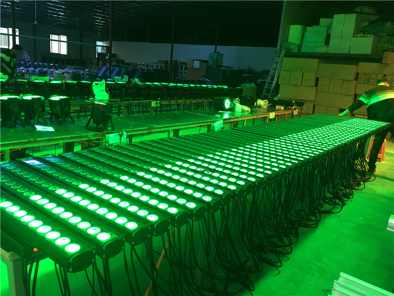 8 pcs Stage Wedding Entertainment 18x10w IP65 RGBW 4in1 color outdoor LED linear waterproof led wall washer with dot control