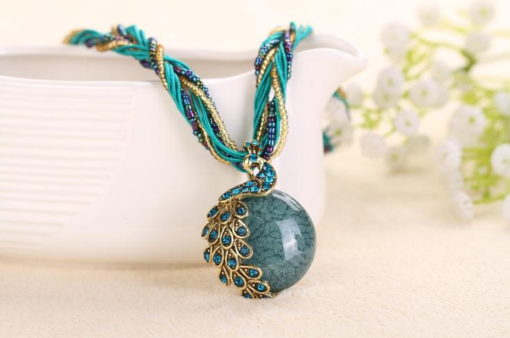High quality alloy jewelry retro pendant Retro ethnic necklace Necklace Bohemian jewelry peacock accessories 17 colors optional
High quality alloy jewelry retro pendant Retro ethnic necklace Necklace Bohemian jewelry peacock accessories 17 colors optional