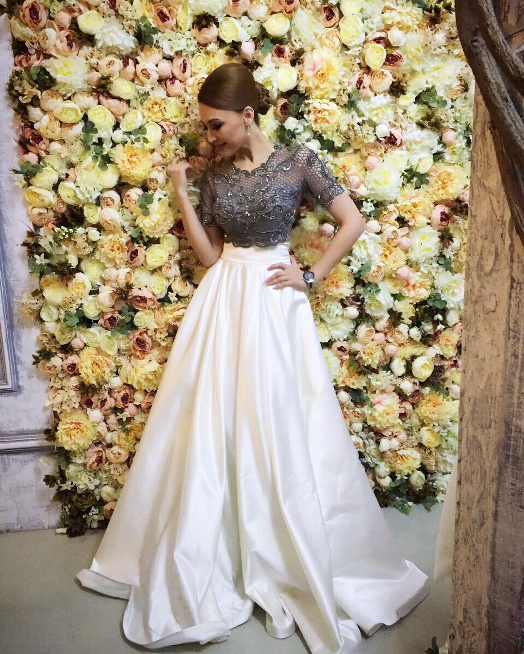 Stunning Two Piece Prom Dree Jewel Neck A E Short Sleeve Eaded Evening Gown Or Length Satin Appliqued Formal Dre