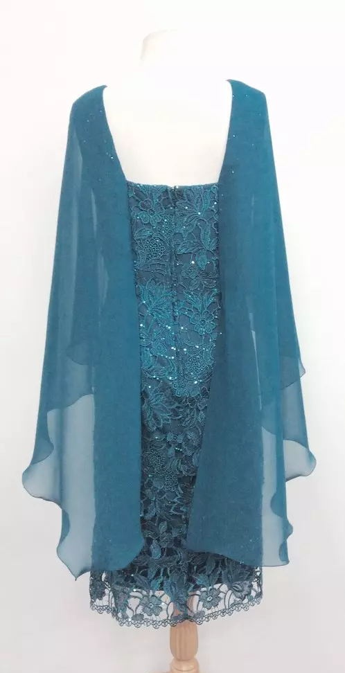 2022 Hunter Green Lace Mother Of The Bride Dresses Sheath Knee Length Chiffon Backless Short Wedding Guest Dresses Summer Style Plus Size