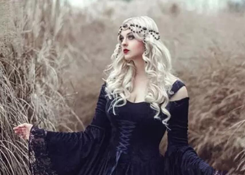 Retro 2019 Black Gothic Wedding Dresses Off The Shoulder A Line Bell Long Sleeves Full Lace Medieval Corset Bridal Gowns