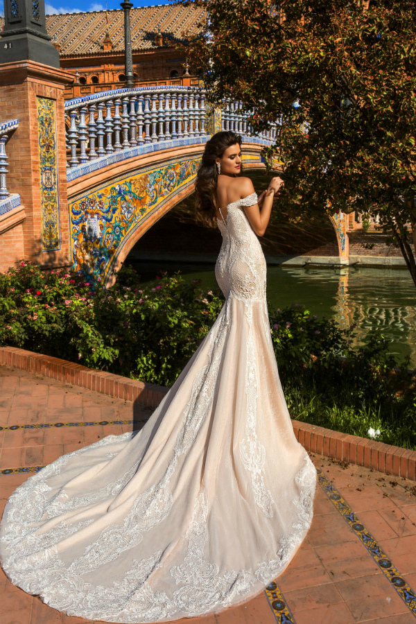 Sexy Mermaid Wedding Dresses Off The Shoulder Lace Appliques Sweep Train Sexy Back Bohemian Wedding Dress Vestido De Novia Bridal Gowns