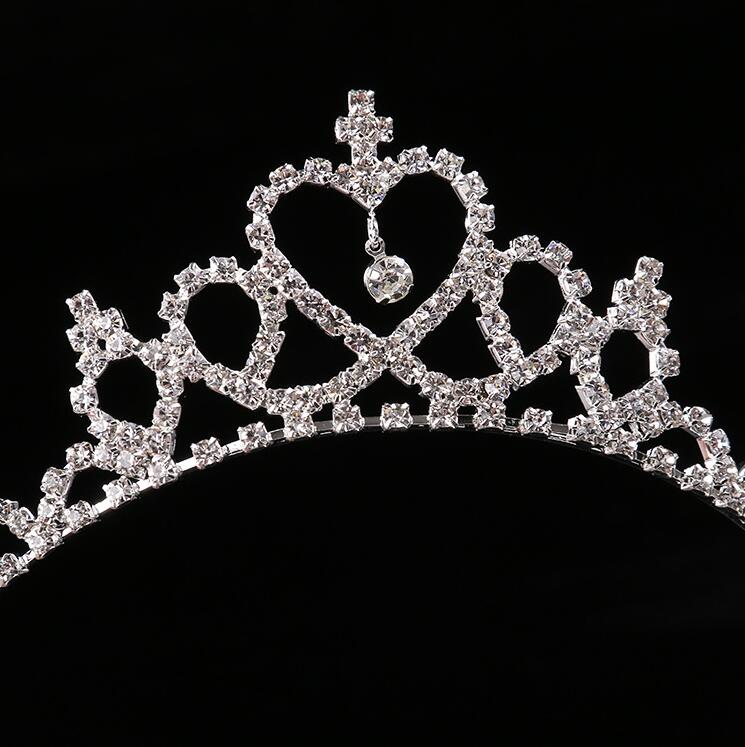 Girl Child Kids Christmas Gift Rhinestone Crystal Tiara Hair Band Kid Girl Bridal Princess Prom Crown Headband Christmas gift, Silver
Girl Child Kids Christmas Gift Rhinestone Crystal Tiara Hair Band Kid Girl Bridal Princess Prom Crown Headband Christmas gift, Silver