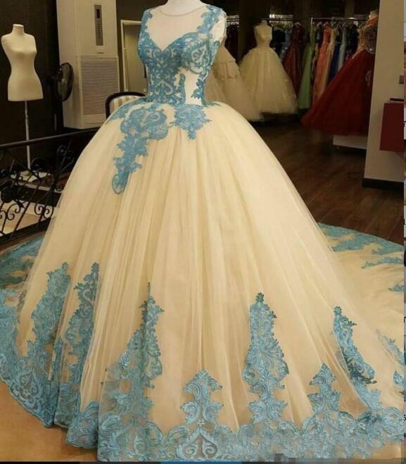 Ball Gown Tulle Prom Dresses Sheer Crew Neck Ice Blue Appliques Puffy Quinceanera Gowns Evening Formal Dress Plus Size, Gray
Ball Gown Tulle Prom Dresses Sheer Crew Neck Ice Blue Appliques Puffy Quinceanera Gowns Evening Formal Dress Plus Size, Gray