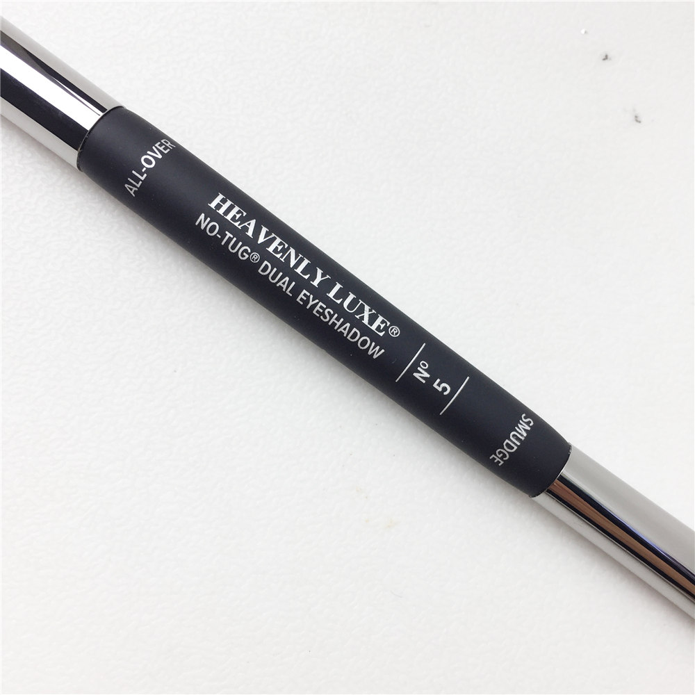 It No-Tug Heavenly Dual Eyeshadow Brush #5 - All over Eyeshadow Blending and Smudger Brush - Beauty Makeup Blender Tools